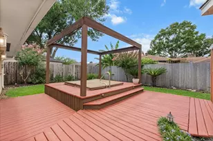 10031 Sagegate Dr, Houston, TX 77089 - Photo 32
