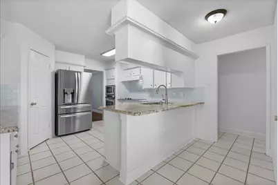10031 Sagegate Drive, Houston, TX 77089 - Photo 14