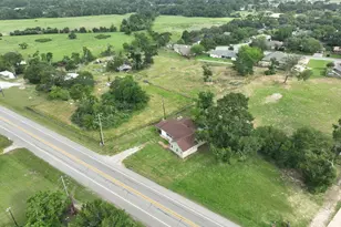 1532 Hwy 159 W, Bellville, TX 77418 - Photo 2