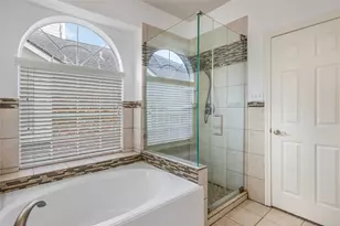 8106 Cove Timbers Ln, Tomball, TX 77375 - Photo 16