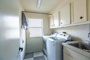 812 Broadmoor Dr, Huntsville, TX 77340 - Photo 36