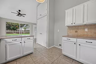 411 N Mist Ct, Houston, TX 77073 - Photo 12