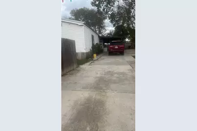 612 Elm Avenue, Crosby, TX 77532 - Photo 2