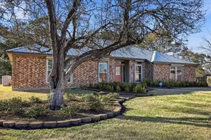 4690 Reagan St, Beaumont, TX 77706 - Photo 2