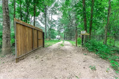 51 N Winter Creek, Cleveland, TX 77328 - Photo 28
