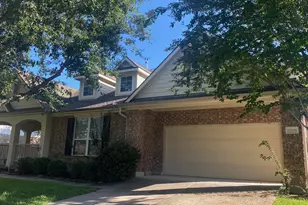 12203 Hidden River Ln, Pearland, TX 77584 - Photo 4