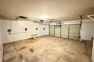 215 Old Oaks St, League City, TX 77573 - Photo 24