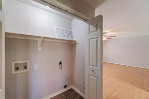 10733 Royal York Dr, Conroe, TX 77303 - Photo 10