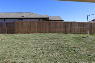737 Falling Cave Dr, Willis, TX 77378 - Photo 20