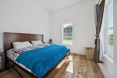 781 Lovers Lane, Houston, TX 77091 - Photo 18