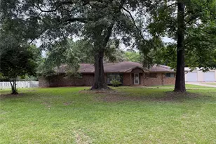 14275 5 Guinea Ln, Conroe, TX 77302 - Photo 1