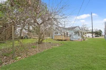 7502 Ley Road, Houston, TX 77028 - Photo 6