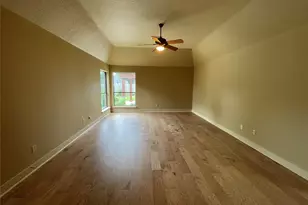 55 Canyon Oak Ct, Lake Jackson, TX 77566 - Photo 12