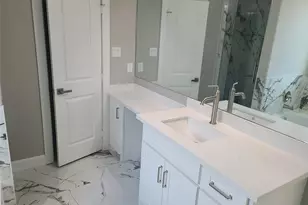 4108 Russell St, Houston, TX 77026 - Photo 8