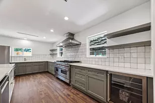 1338 Seaspray Ct, Houston, TX 77008 - Photo 16