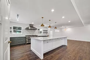1338 Seaspray Ct, Houston, TX 77008 - Photo 1
