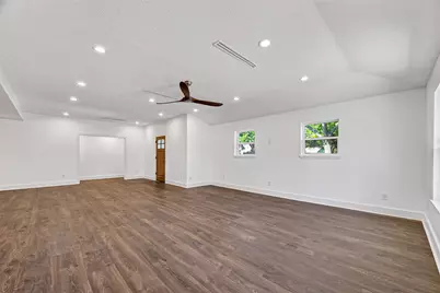 1338 Seaspray Court, Houston, TX 77008 - Photo 10