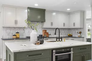 7525 Middlewood St, Houston, TX 77063 - Photo 16