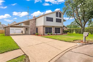 2202 Erin Glen Ct, Deer Park, TX 77536 - Photo 1