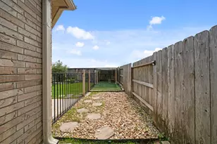 1703 Pickford Knolls Ln, Katy, TX 77423 - Photo 32