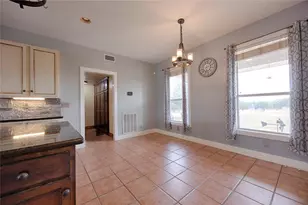 2040 W Guenther Ln, La Grange, TX 78945 - Photo 14