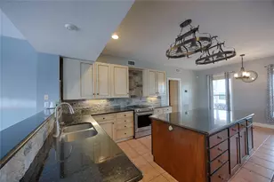 2040 W Guenther Ln, La Grange, TX 78945 - Photo 16