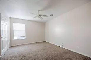 2040 W Guenther Ln, La Grange, TX 78945 - Photo 28