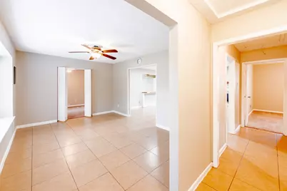 10823 Overlea Drive, Houston, TX 77089 - Photo 14