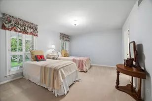 515 Hunterwood Dr, Houston, TX 77024 - Photo 16