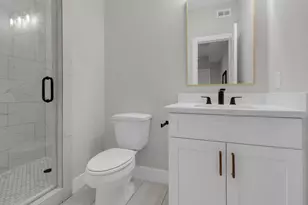 3316 Bacchus St, Houston, TX 77022 - Photo 12