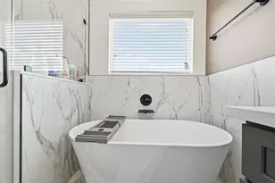 2502 Tuam St, Houston, TX 77004 - Photo 30