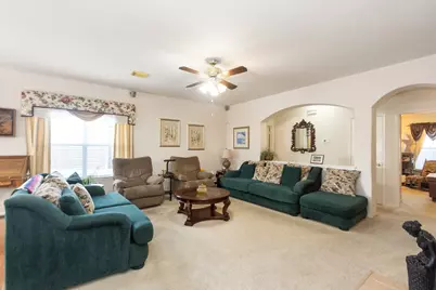 4902 Quiet Canyon Drive, Friendswood, TX 77546 - Photo 8