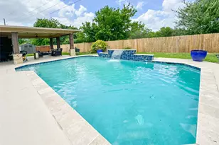 402 Heatherton Hill Dr, Rosenberg, TX 77469 - Photo 1