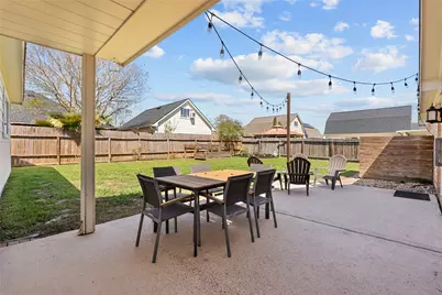 2304 Meadows Boulevard, League City, TX 77573 - Photo 32