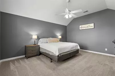 2304 Meadows Boulevard, League City, TX 77573 - Photo 20