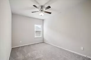 935 Golden Willow Ln, Conroe, TX 77304 - Photo 16