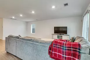 9818 Wembley Vis Ct, Baytown, TX 77521 - Photo 14