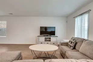 9818 Wembley Vis Ct, Baytown, TX 77521 - Photo 12