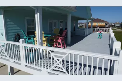 926 Surfside Drive, Crystal Beach, TX 77650 - Photo 6