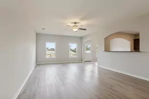 22606 Cloverland Field Dr, Hockley, TX 77447 - Photo 4