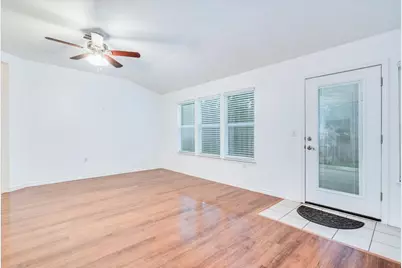 7501 Marble Ridge Drive, Austin, TX 78747 - Photo 10