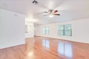 7501 Marble Ridge Dr, Austin, TX 78747 - Photo 4