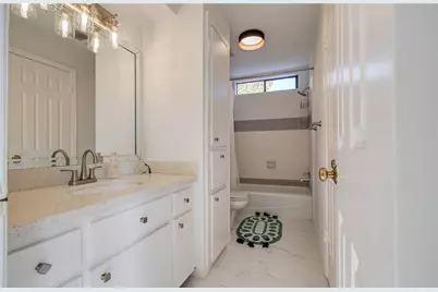 15835 N Barkers Landing Road, Houston, TX 77079 - Photo 28