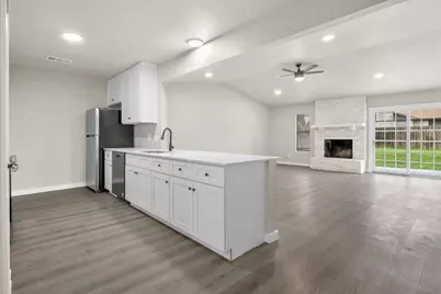 502 Pintail Lane, Taylor, TX 76574 - Photo 10