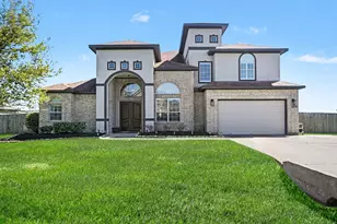 3406 Eagle Creek Dr, Baytown, TX 77523 - Photo 2