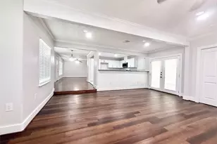 306 Wisteria St, Lake Jackson, TX 77566 - Photo 12