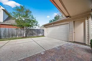 4318 Oak Trail Ct, Sugar Land, TX 77479 - Photo 48
