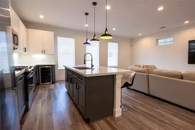 2056 Johanna Drive #F, Houston, TX 77055 - Photo 14