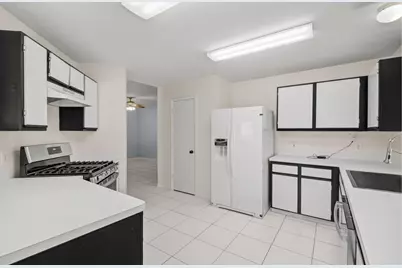 17050 Clan Macintosh Drive, Houston, TX 77084 - Photo 14
