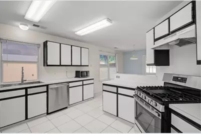 17050 Clan Macintosh Drive, Houston, TX 77084 - Photo 12